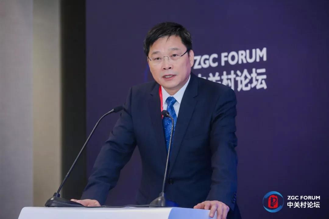 女人荫蒂被添全过程频