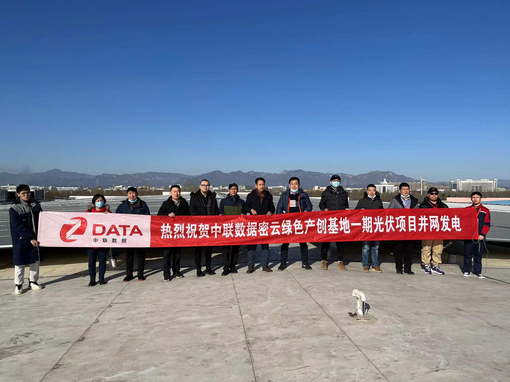 女人荫蒂被添全过程频