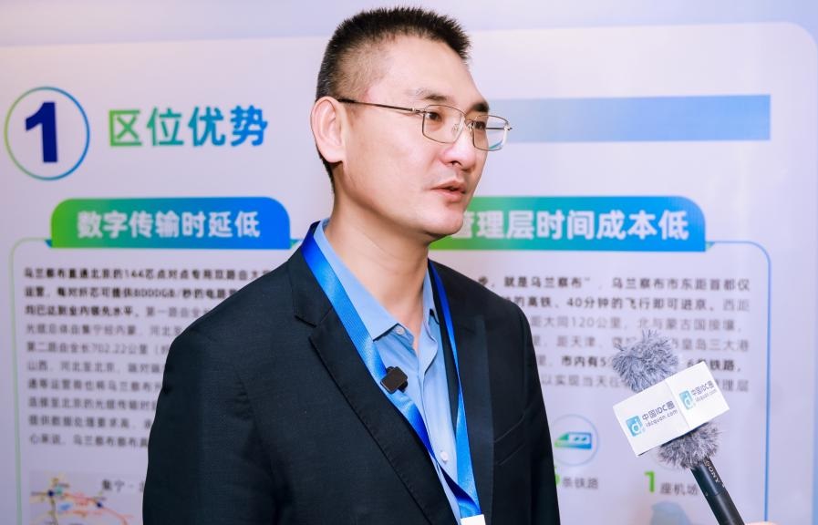 女人荫蒂被添全过程频